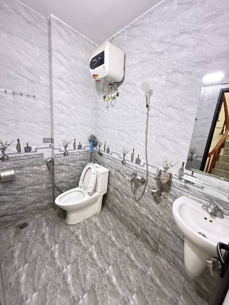 Bán nhà Đông Thiên - diện tích 31m2 5 tầng - Lô góc, gần phố - giá 7,5 tỷ