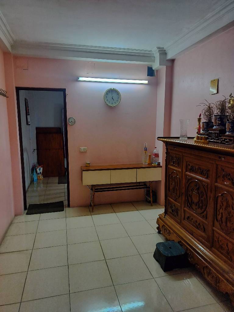 Bán nhà Đê La Thành nhỏ - diện tích 31,7m2 4 tầng - Mặt phố sầm uất - giá 11,5 tỷ