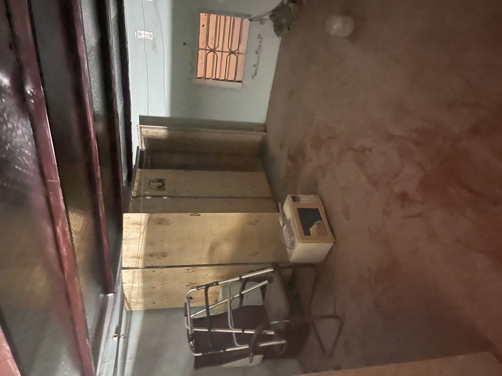 Bán nhà Lĩnh Nam - diện tích 41m2 2 tầng - Nhà không sổ - giá 1,05 tỷ