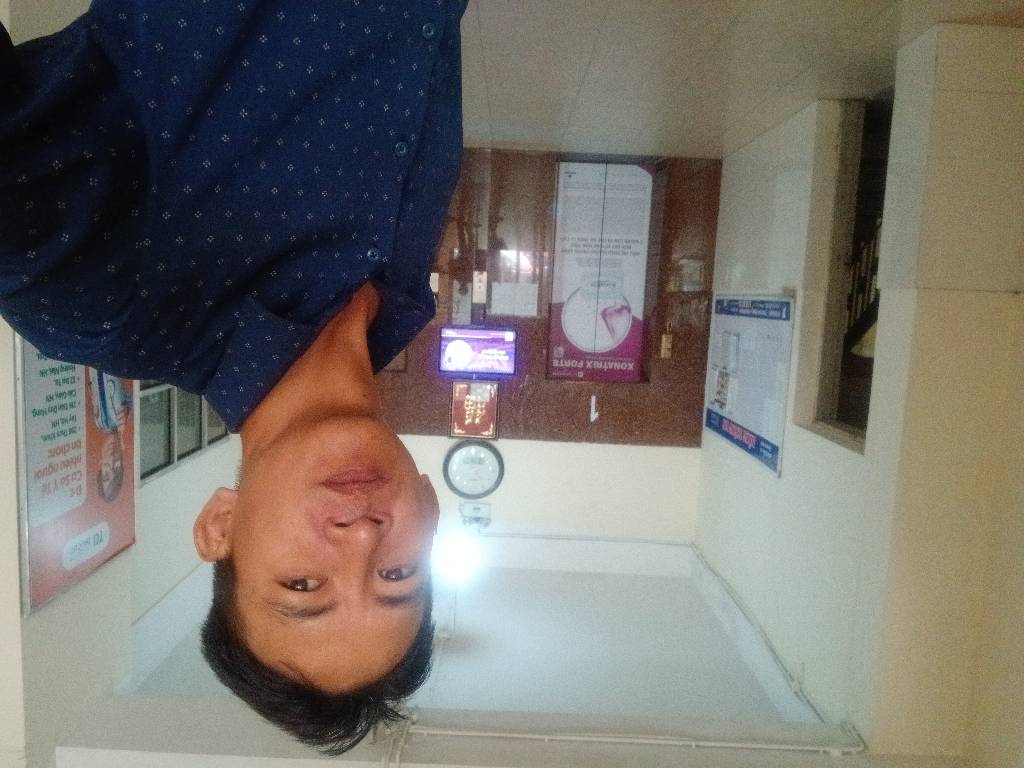 Bán nhà Hoàng Minh Giám - diện tích 107m2 2 tầng - căn góc - giá 9,6 tỷ