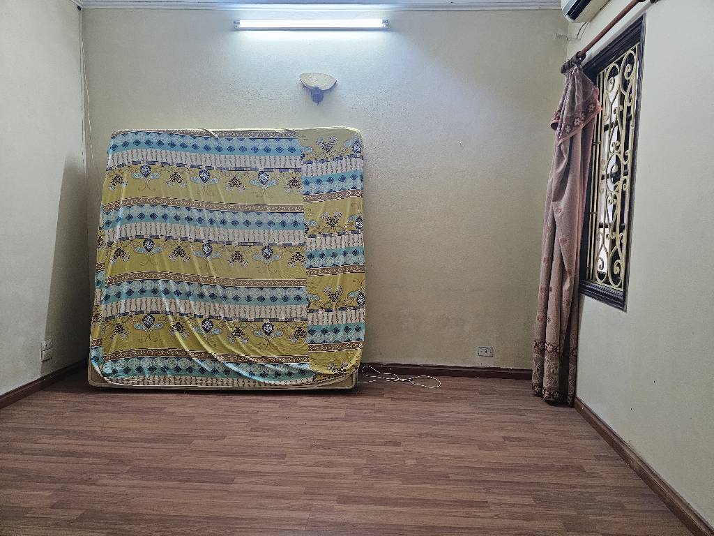 Bán nhà Giải Phóng - diện tích 41m2 4 tầng - ô tô đỗ cửa - giá 10,5 tỷ