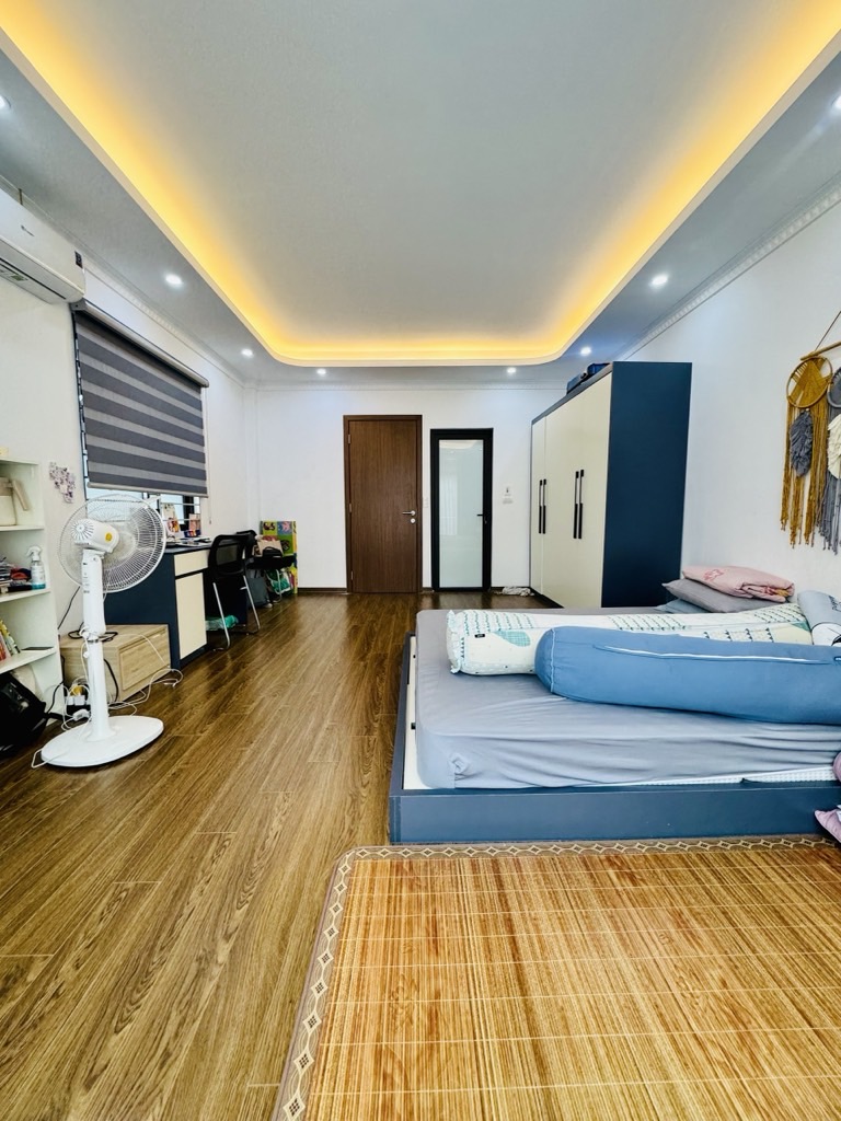 Bán nhà Tam Trinh - diện tích 38m2 5 tầng - Lô góc 2 thoáng vĩnh viễn - giá 9,7 tỷ