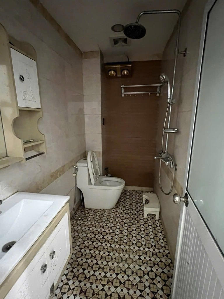 Bán nhà Dương Văn Bé - diện tích 68.7m2 4 tầng - Ô tô tránh - giá 12,5 tỷ