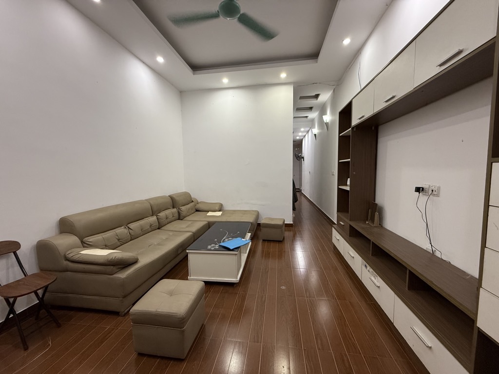 Bán nhà Dương Văn Bé - diện tích 68.7m2 4 tầng - Ô tô tránh - giá 12,5 tỷ