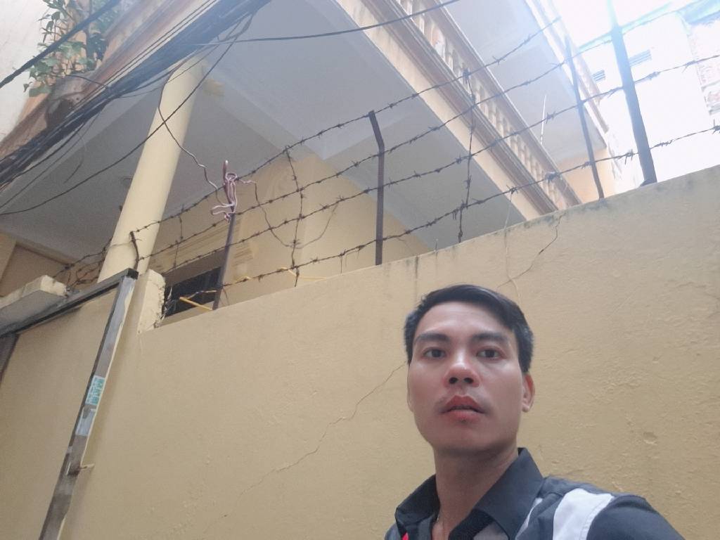 Bán nhà Hòa Bình - diện tích 99m2 2 tầng - Mảnh đất vàng trong làng đầu tư xây chung cư mini - giá 23 tỷ