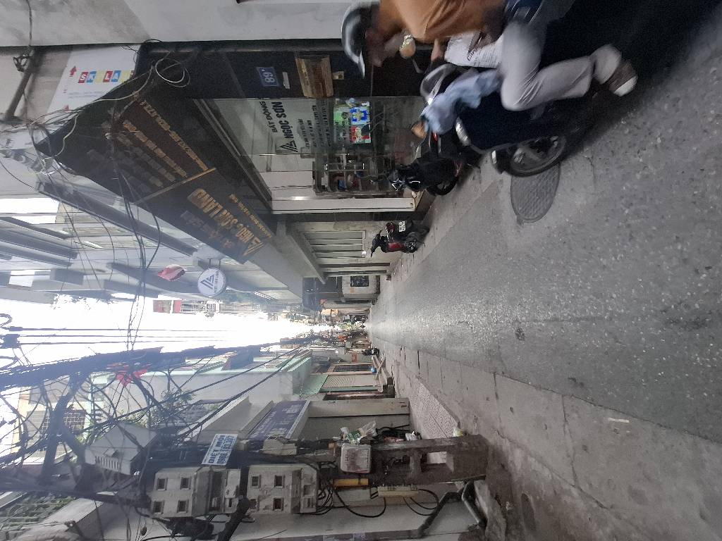 Bán nhà Hòa Bình - diện tích 99m2 2 tầng - Mảnh đất vàng trong làng đầu tư xây chung cư mini - giá 23 tỷ