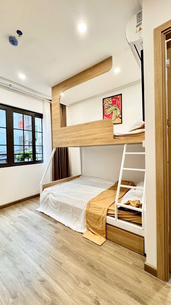 Bán nhà Minh Khai - diện tích 41.1m2 6 tầng - Thang máy - giá 13,9 tỷ