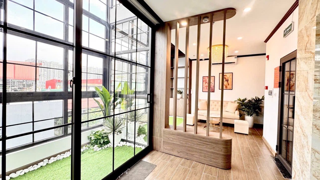 Bán nhà Minh Khai - diện tích 41.1m2 6 tầng - Thang máy - giá 13,9 tỷ