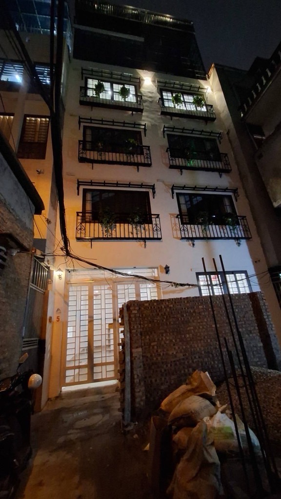 Bán nhà Minh Khai - diện tích 41.1m2 6 tầng - Thang máy - giá 13,9 tỷ