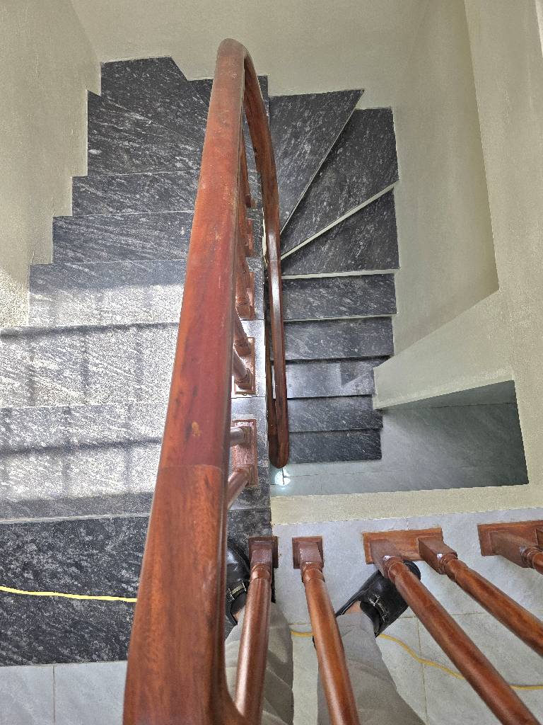 Bán nhà Định Công - diện tích 35m2 6 tầng - SIÊU PHẨM PHÂN LÔ - THANG MÁY - giá 8,6 tỷ