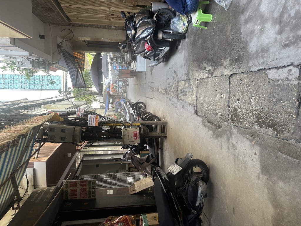 Bán nhà Đê La Thành - diện tích 73m2 6 tầng - Vừa ở vừa cho thuê - giá 16,8 tỷ