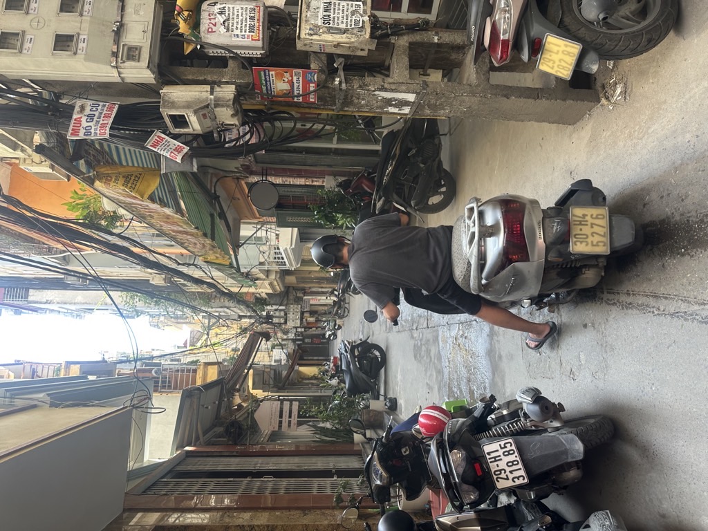 Bán nhà Đê La Thành - diện tích 73m2 6 tầng - Vừa ở vừa cho thuê - giá 16,8 tỷ