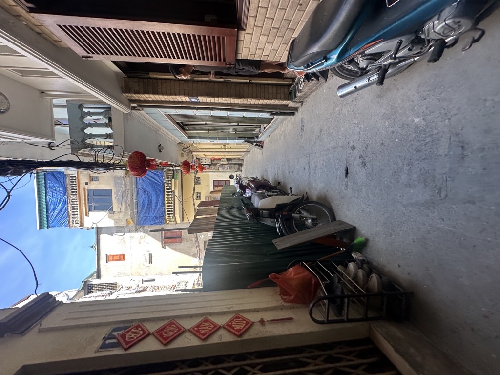 Bán nhà Đê La Thành - diện tích 73m2 6 tầng - Vừa ở vừa cho thuê - giá 16,8 tỷ