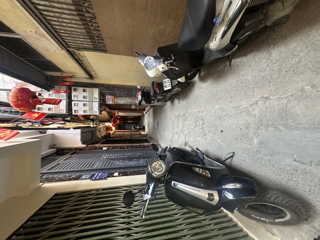 Bán nhà Đê La Thành - diện tích 73m2 6 tầng - Vừa ở vừa cho thuê - giá 16,8 tỷ