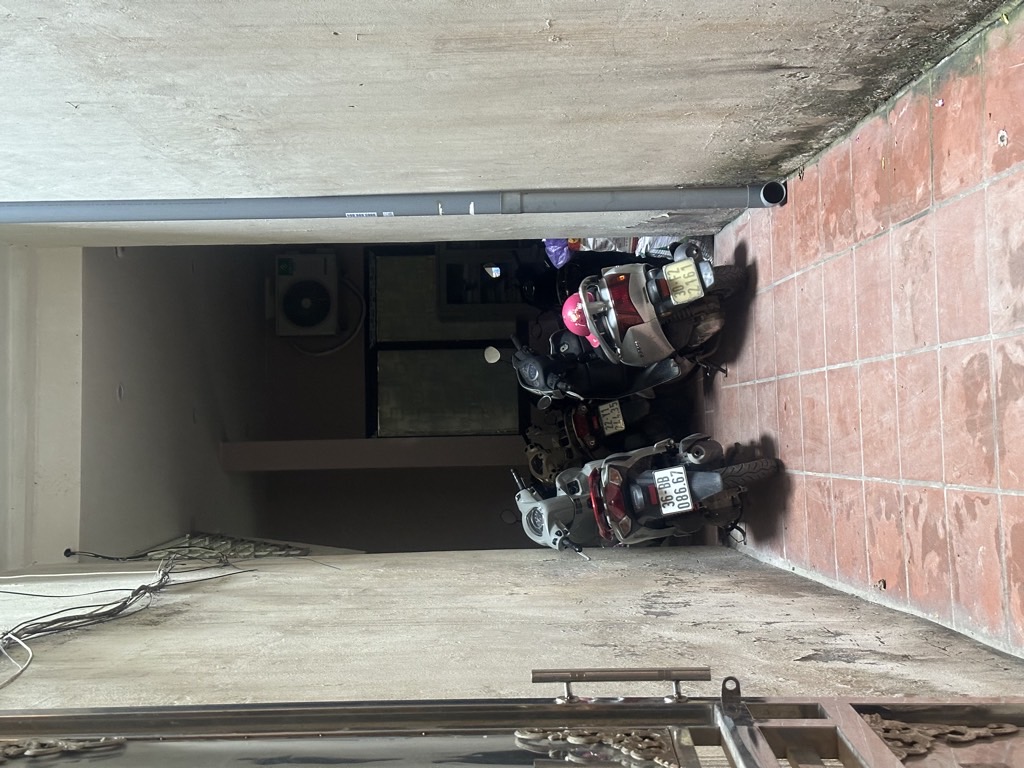 Bán nhà Đê La Thành - diện tích 73m2 6 tầng - Vừa ở vừa cho thuê - giá 16,8 tỷ