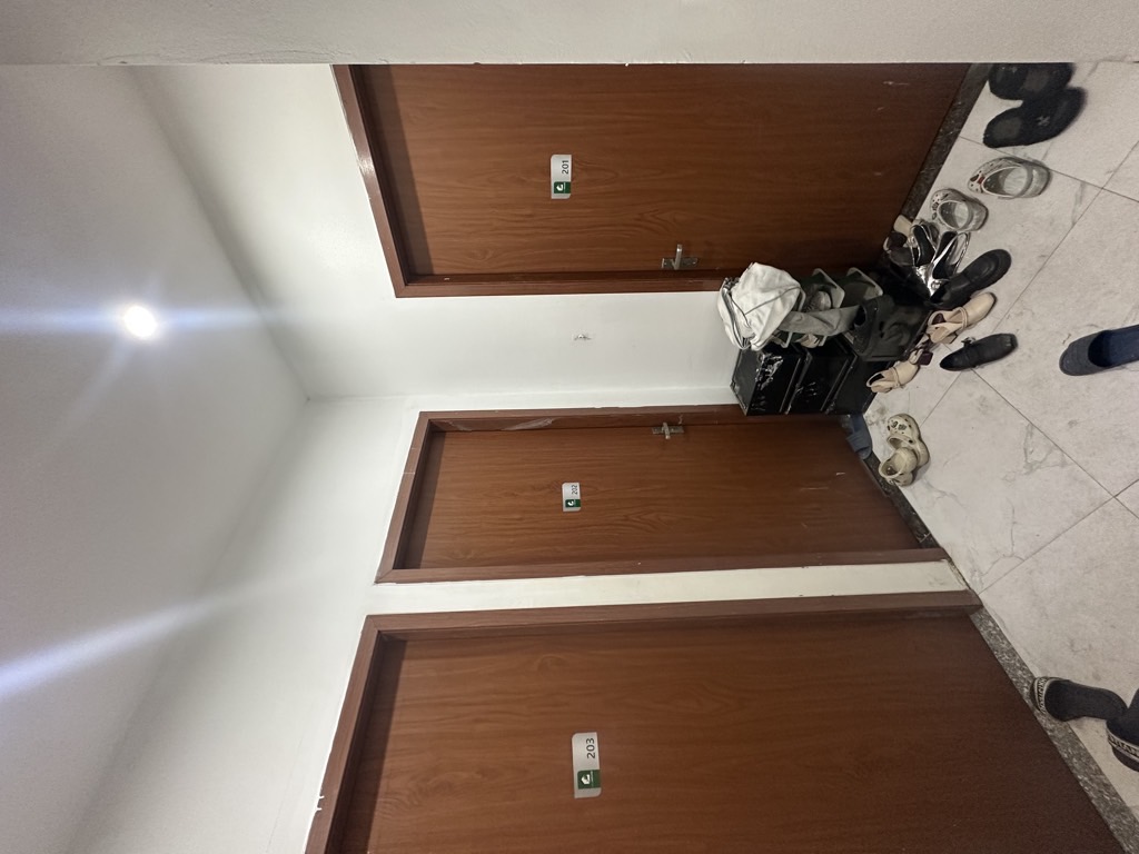 Bán nhà Đê La Thành - diện tích 73m2 6 tầng - Vừa ở vừa cho thuê - giá 16,8 tỷ