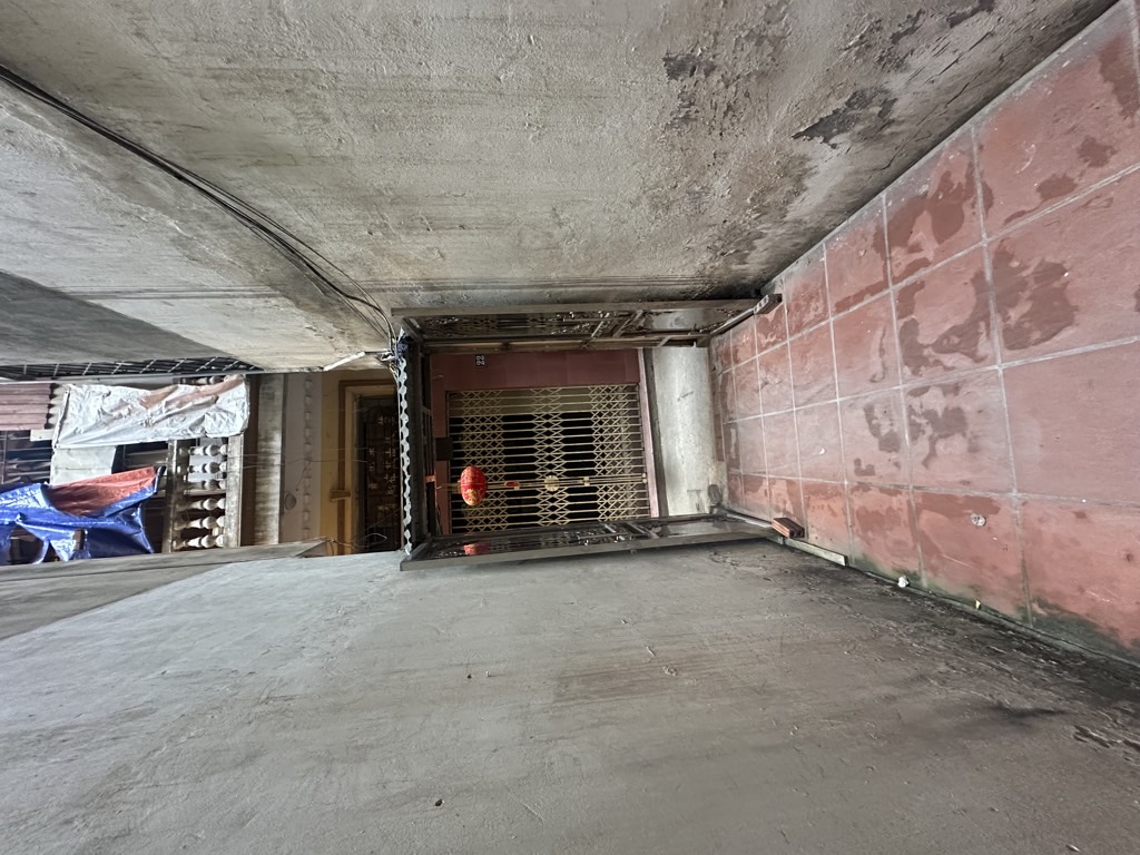 Bán nhà Đê La Thành - diện tích 73m2 6 tầng - Vừa ở vừa cho thuê - giá 16,8 tỷ