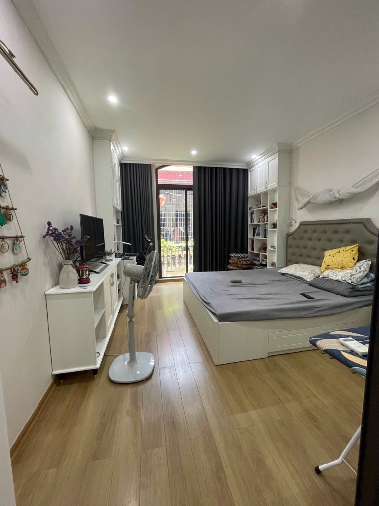 Bán nhà Khương Trung - diện tích 35.5m2 4 tầng - ô tô vào tận nhà - giá 15 tỷ