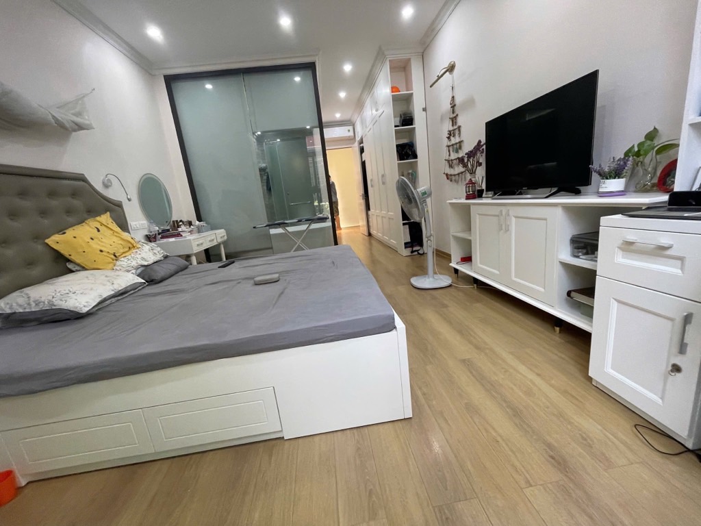 Bán nhà Khương Trung - diện tích 35.5m2 4 tầng - ô tô vào tận nhà - giá 15 tỷ