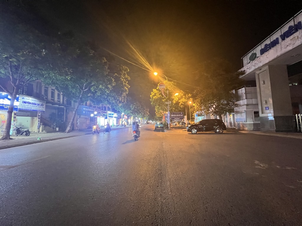 Alternative view of Bán nhà mặt phố Trường Lâm 35.6m2 x 1 tầng, Q. Long Biên - Giá 11,6 tỷ