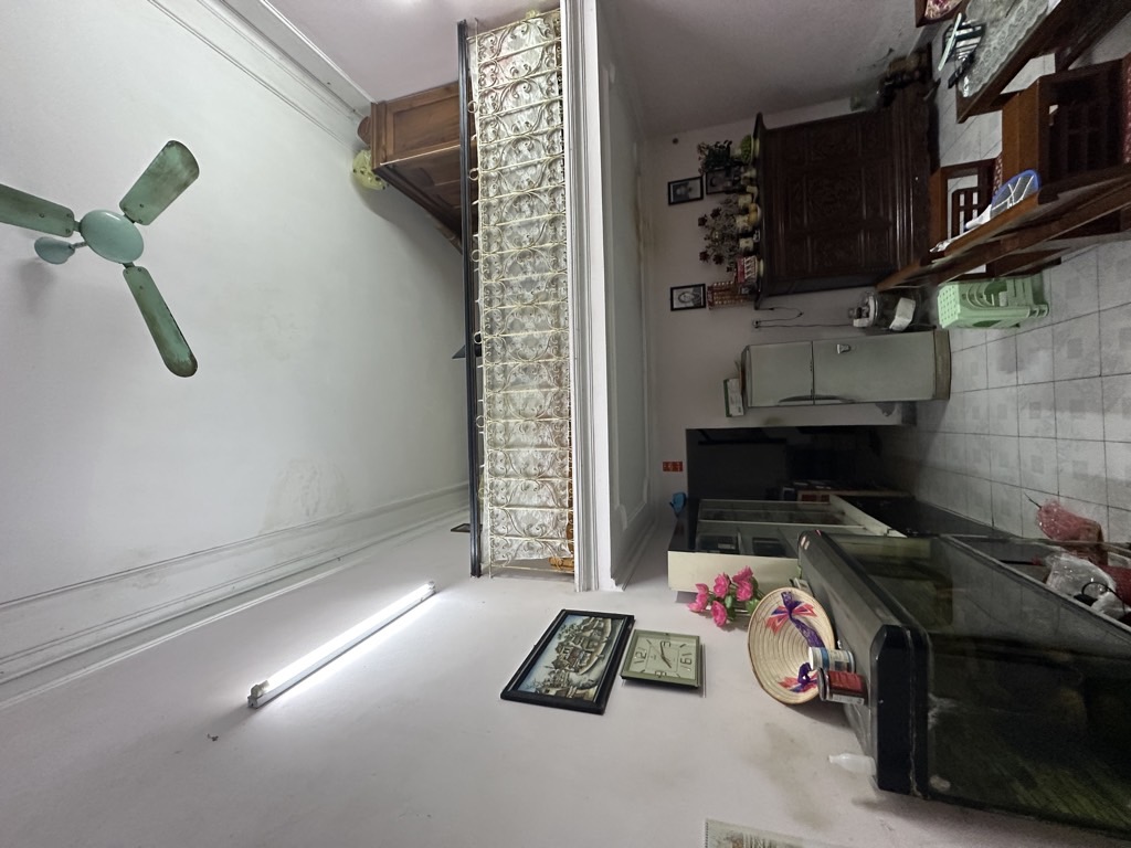 Bán nhà Ngõ Quỳnh - diện tích 50m2 3 tầng - Nhà cũ xác định bán đất - giá 11 tỷ