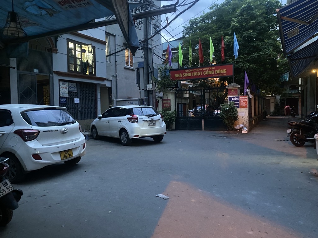 Bán nhà Triều Khúc - diện tích 82.4m2 5 tầng - nhà đẹp hiếm có - giá 19,8 tỷ