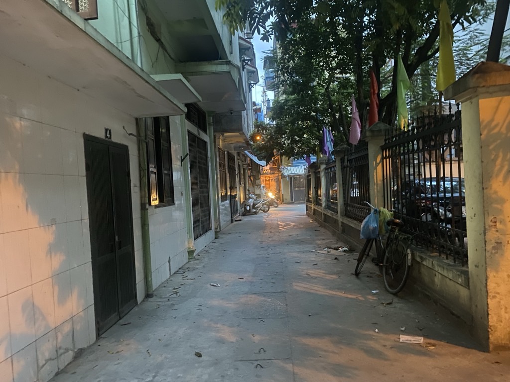 Bán nhà Triều Khúc - diện tích 82.4m2 5 tầng - nhà đẹp hiếm có - giá 19,8 tỷ