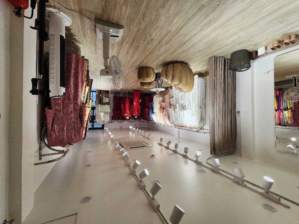 Bán nhà Trung Phụng - diện tích 45m2 5 tầng - ô tô tránh - giá 21 tỷ