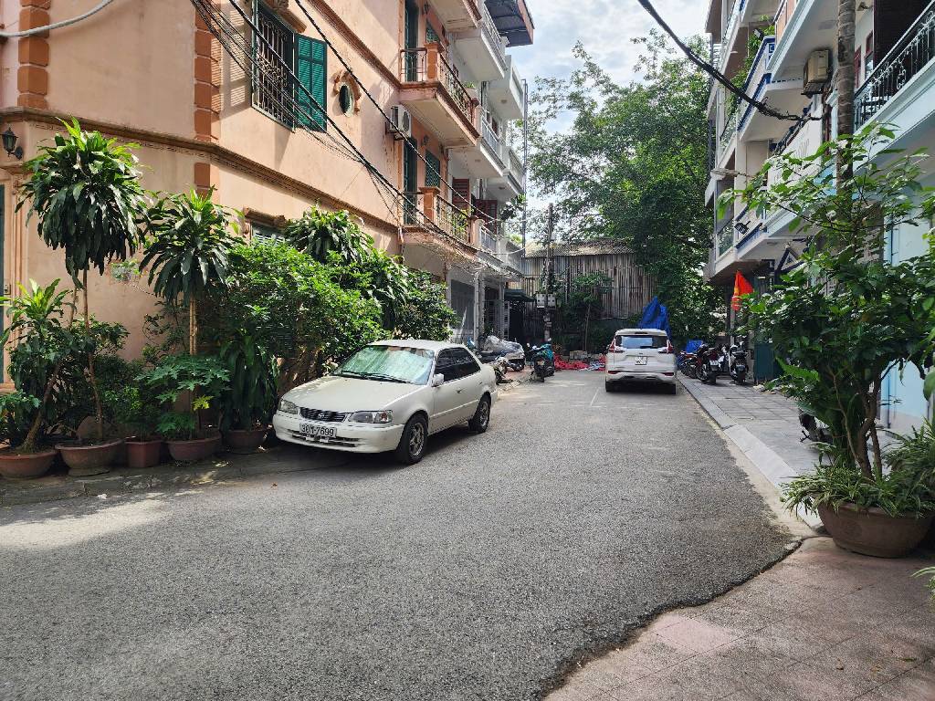 Bán nhà Kim Giang - diện tích 75m2 4 tầng - Hai mặt thoáng - giá 18,5 tỷ