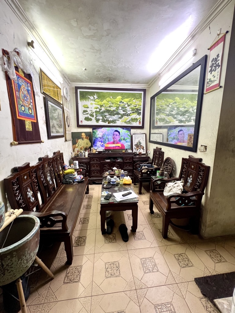 Bán nhà Tây Kết - diện tích 48.8m2 3 tầng - ô tô - giá 15,5 tỷ