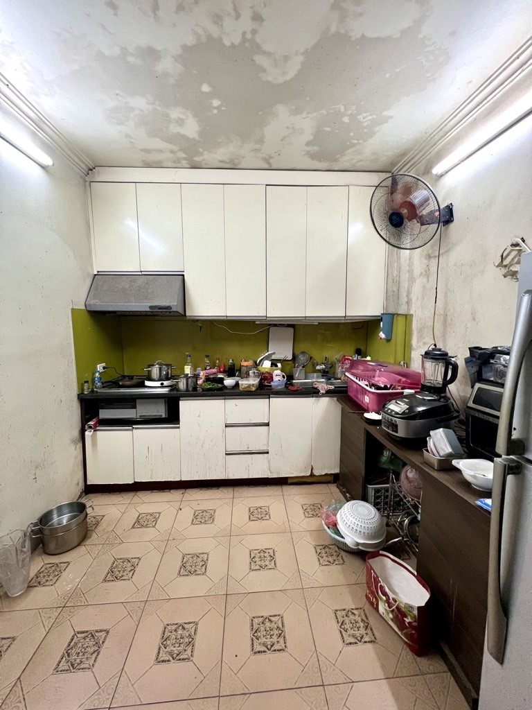 Bán nhà Tây Kết - diện tích 48.8m2 3 tầng - ô tô - giá 15,5 tỷ