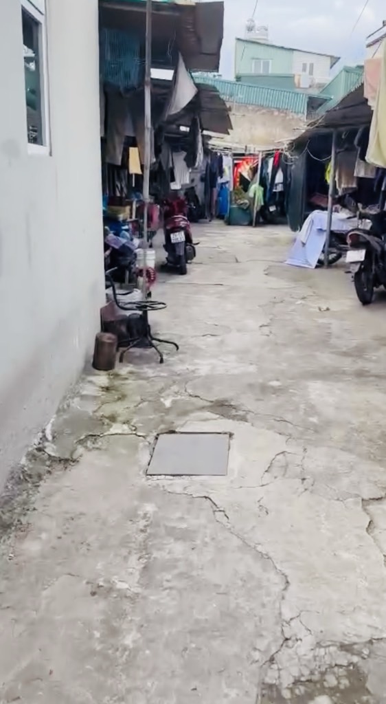 Bán nhà Lĩnh Nam - diện tích 95m2 1 tầng - ÔTÔ ĐỖ CỔNG - giá 11,9 tỷ