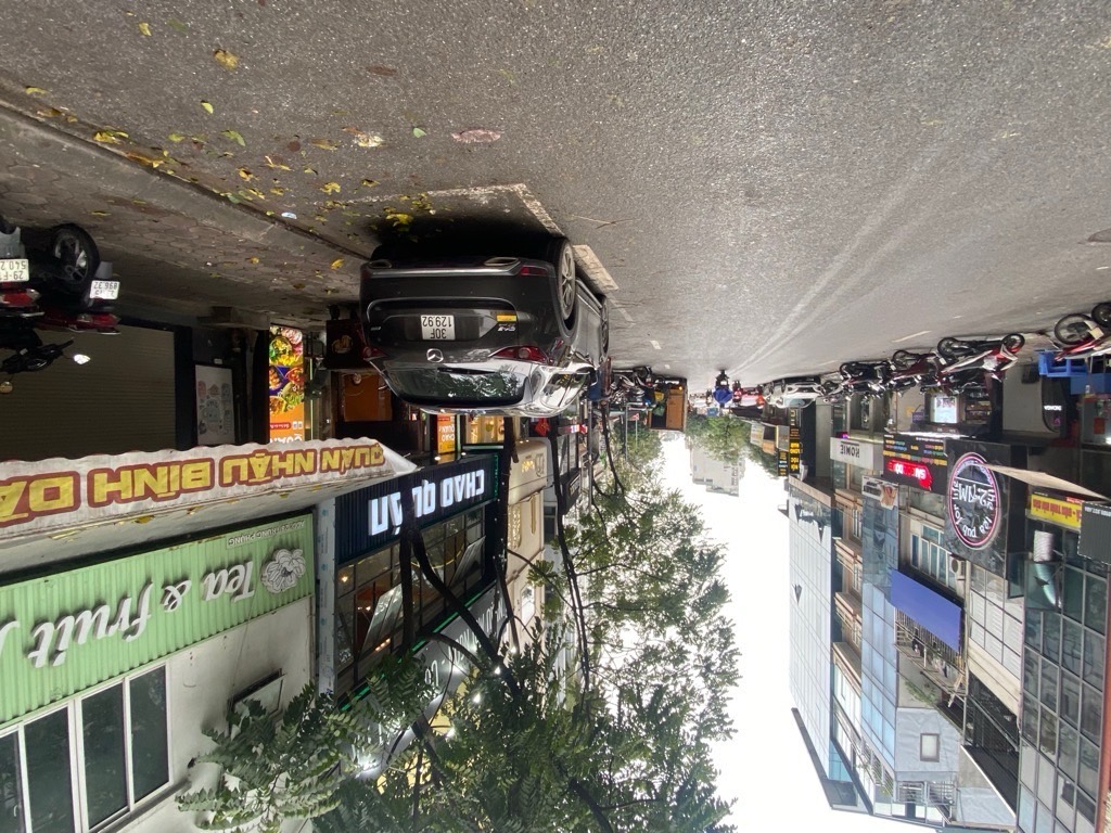 Bán nhà Trung Phụng - diện tích 16m2 3 tầng - Mặt phố - Hiếm - Vỉa hè to - giá 10 tỷ