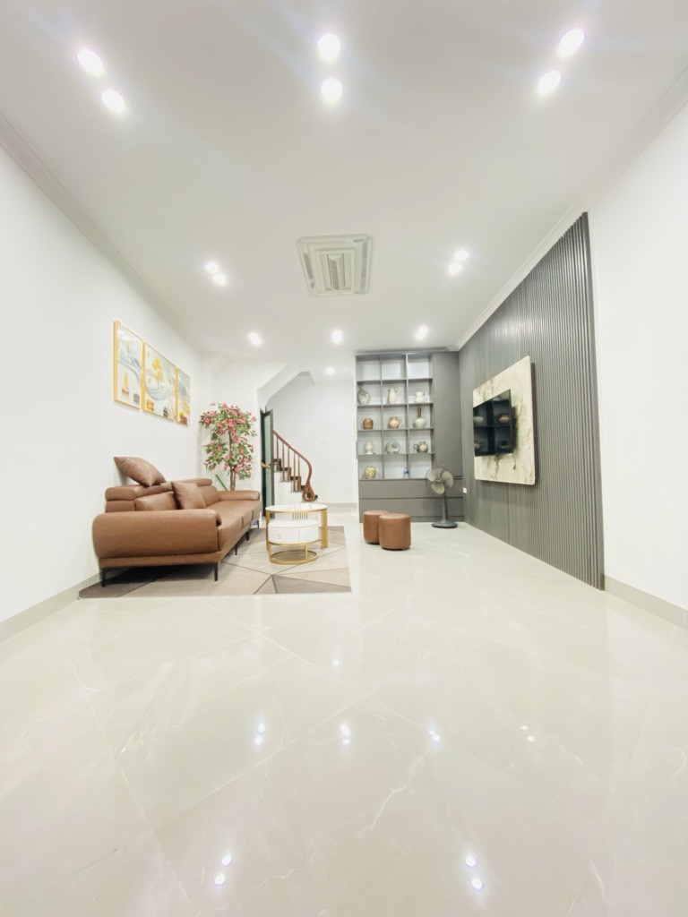 Bán nhà Lê Trọng Tấn - 35.6m2 - 6 tầng lô góc 3 thoáng, thang máy, khu phân lô Quân đội - giá 13,4 tỷ