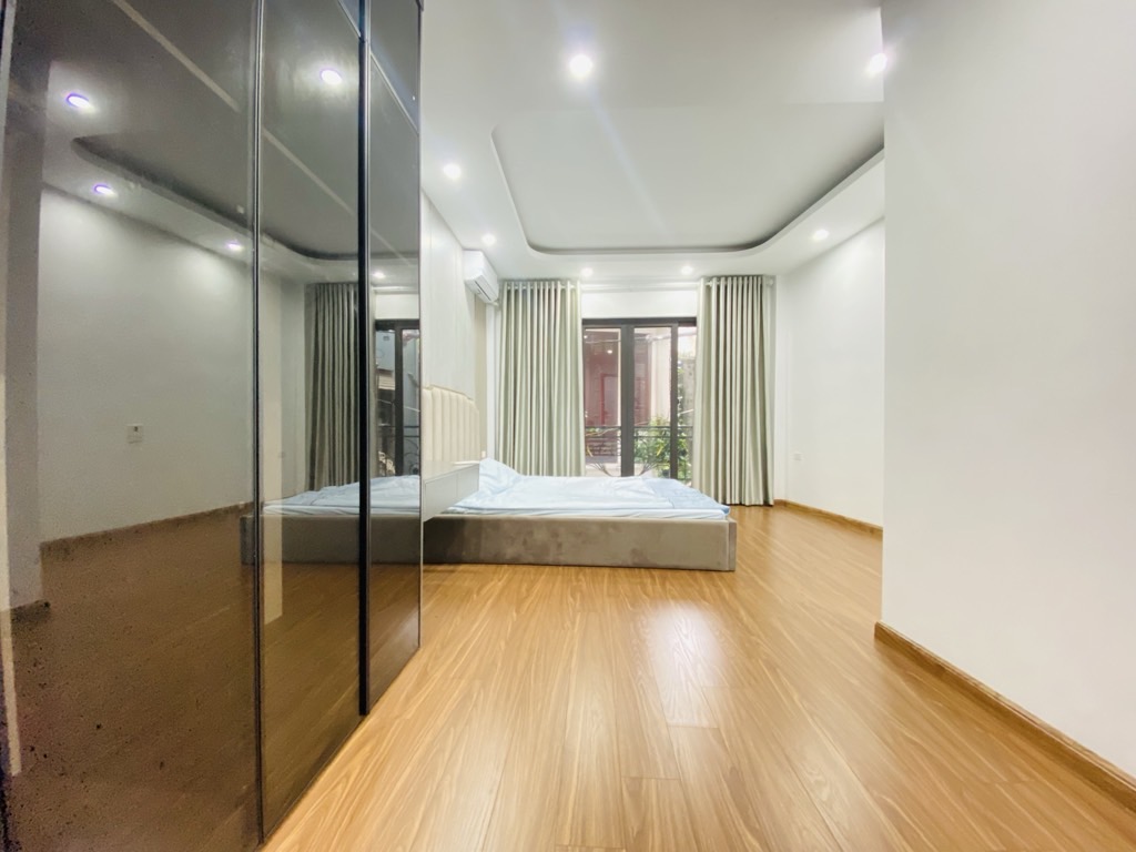 Bán nhà Lê Trọng Tấn - 35.6m2 - 6 tầng lô góc 3 thoáng, thang máy, khu phân lô Quân đội - giá 13,4 tỷ