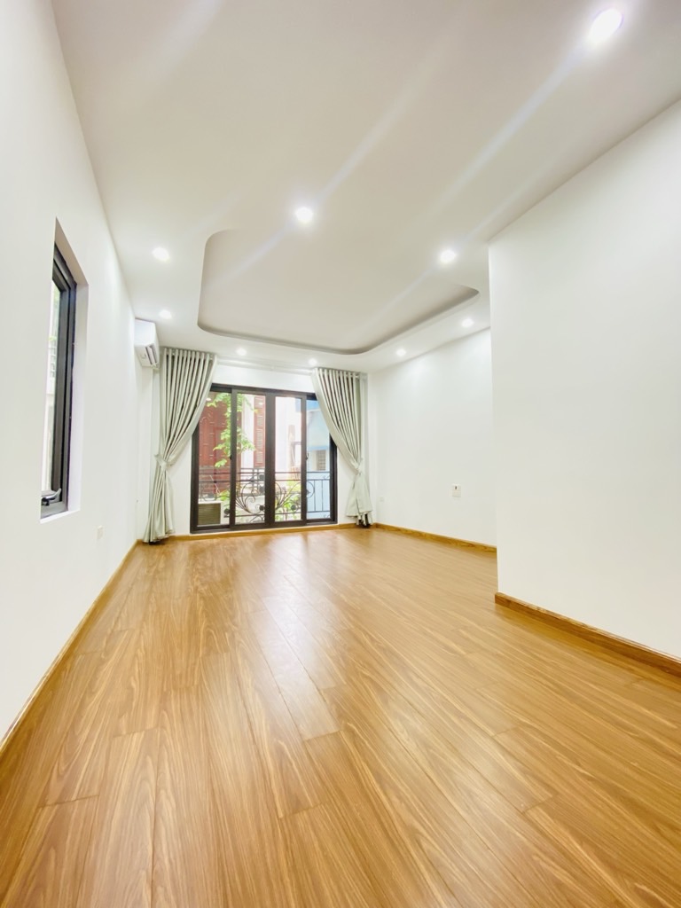 Bán nhà Lê Trọng Tấn - 35.6m2 - 6 tầng lô góc 3 thoáng, thang máy, khu phân lô Quân đội - giá 13,4 tỷ