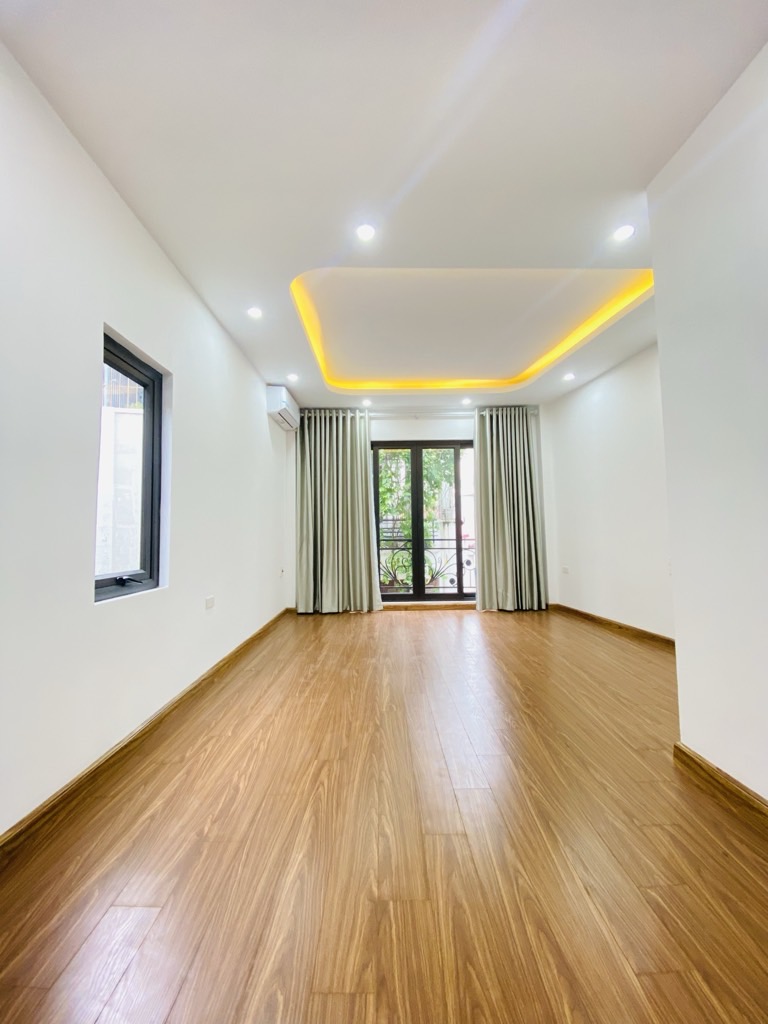 Bán nhà Lê Trọng Tấn - 35.6m2 - 6 tầng lô góc 3 thoáng, thang máy, khu phân lô Quân đội - giá 13,4 tỷ