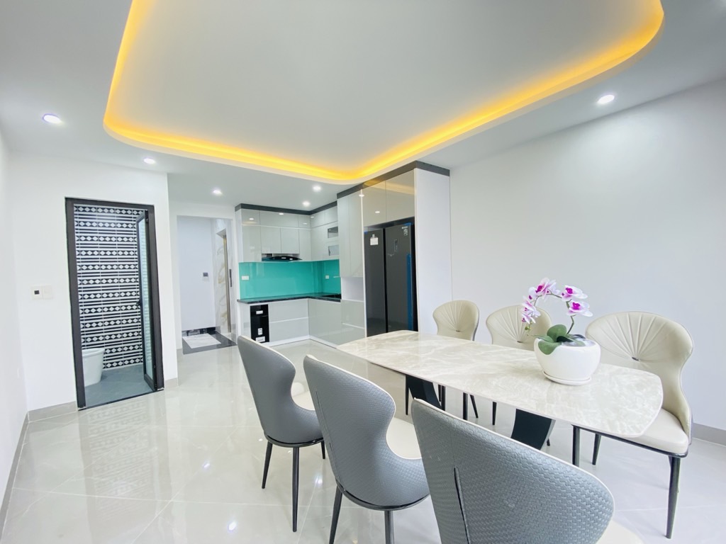 Bán nhà Lê Trọng Tấn - 35.6m2 - 6 tầng lô góc 3 thoáng, thang máy, khu phân lô Quân đội - giá 13,4 tỷ