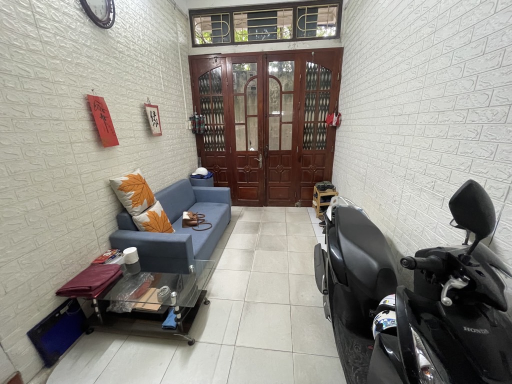 Bán nhà Tây Sơn - diện tích 36,7m2 4 tầng - Ngõ ô tô thông - giá 9,6 tỷ