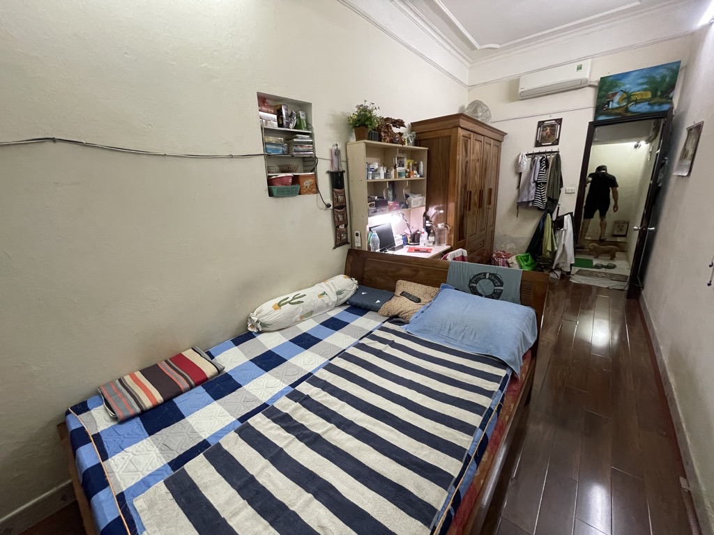 Bán nhà Tây Sơn - diện tích 36,7m2 4 tầng - Ngõ ô tô thông - giá 9,6 tỷ