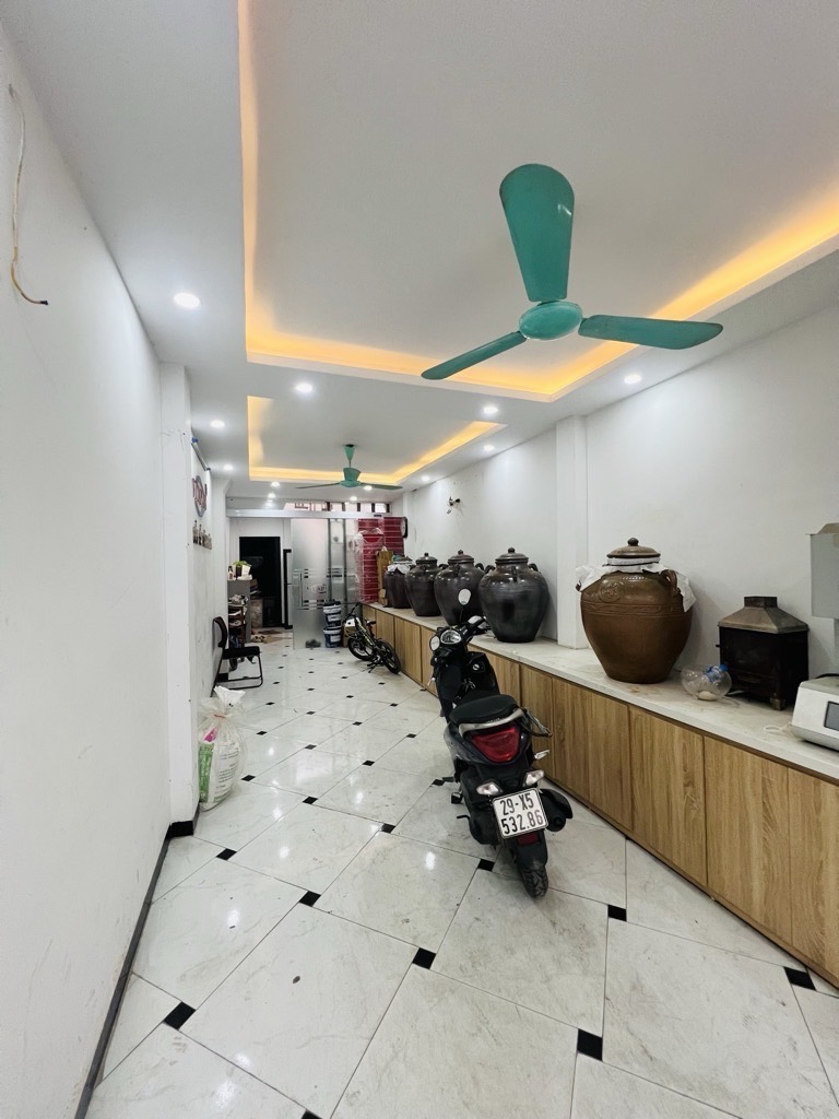 Bán nhà Kim Giang - diện tích 51m2 5 tầng - Ô tô đỗ cửa - giá 13,6 tỷ