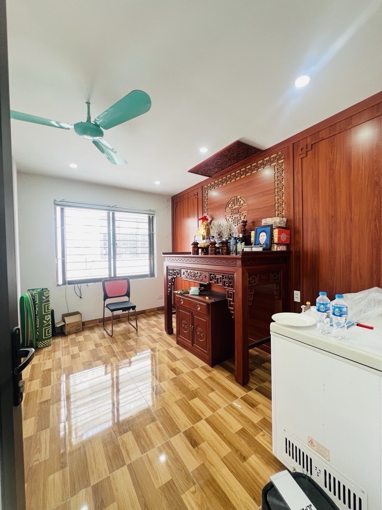 Bán nhà Kim Giang - diện tích 51m2 5 tầng - Ô tô đỗ cửa - giá 13,6 tỷ