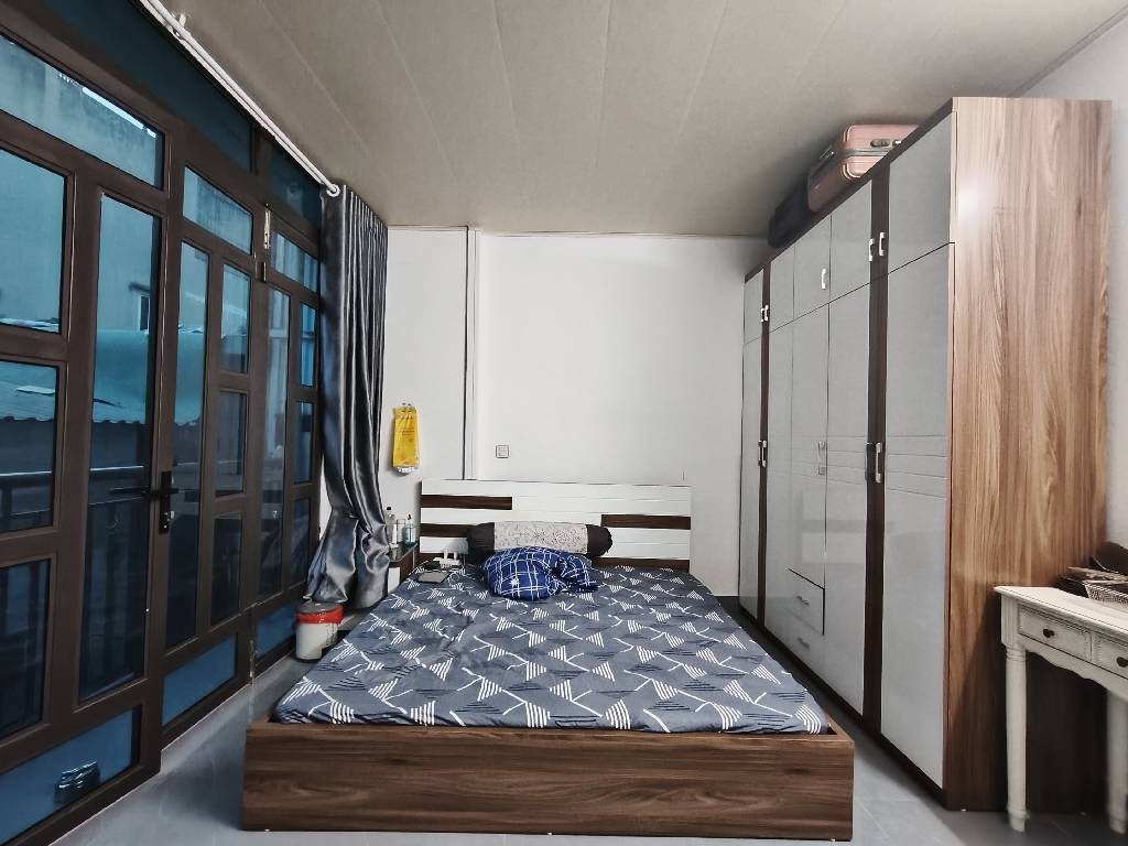 Bán nhà Định Công Hạ - diện tích 39.5m2 3 tầng - GẦN PHỐ, GẦN Ô TÔ - giá 4,1 tỷ