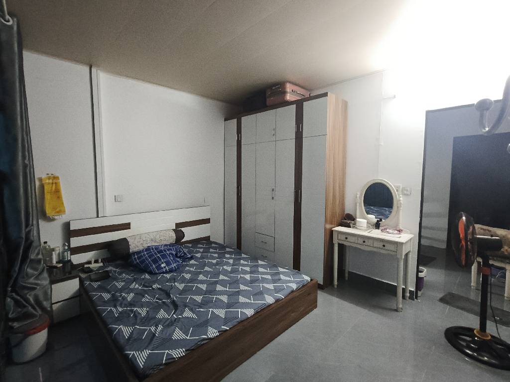 Bán nhà Định Công Hạ - diện tích 39.5m2 3 tầng - GẦN PHỐ, GẦN Ô TÔ - giá 4,1 tỷ