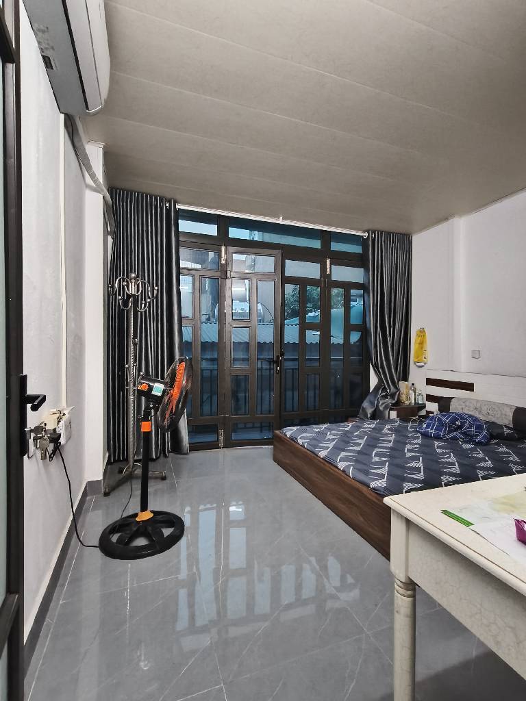 Bán nhà Định Công Hạ - diện tích 39.5m2 3 tầng - GẦN PHỐ, GẦN Ô TÔ - giá 4,1 tỷ