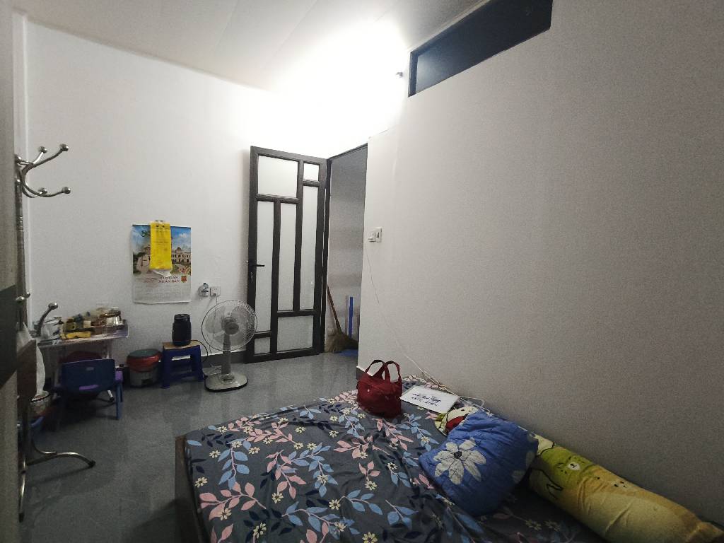 Bán nhà Định Công Hạ - diện tích 39.5m2 3 tầng - GẦN PHỐ, GẦN Ô TÔ - giá 4,1 tỷ