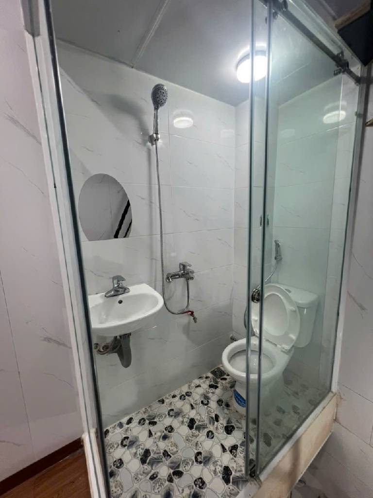 Bán nhà Tân Mai - 10m2 5 tầng - ngõ thông, gần ô tô tránh, giá 1,5 tỷ
