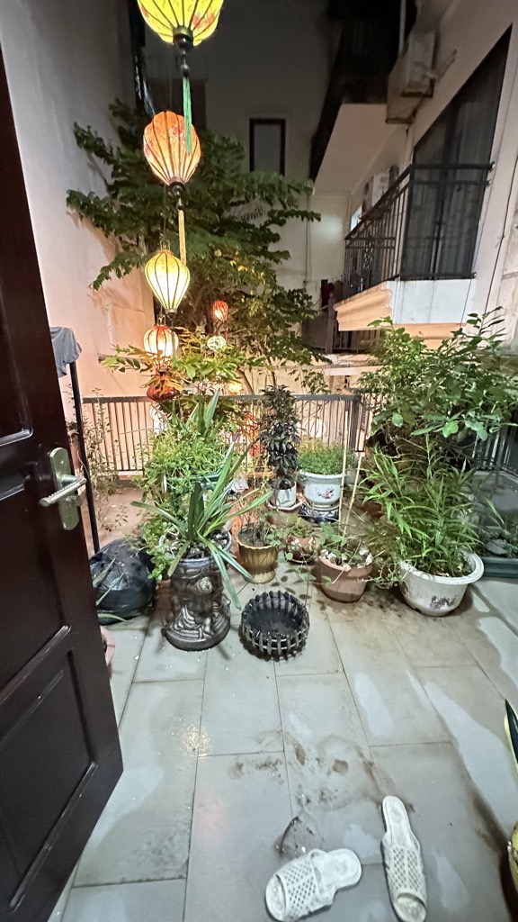 Bán nhà Ngõ Thống Nhất - diện tích 89m2 3 tầng - Sổ đỏ chính chủ - giá 21 tỷ