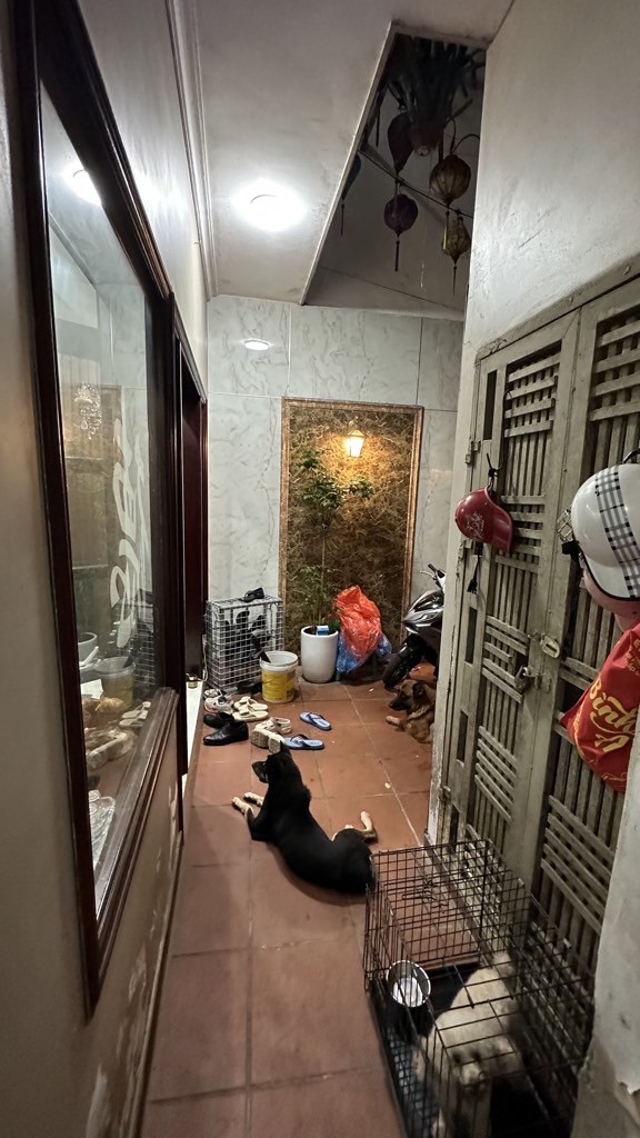 Bán nhà Ngõ Thống Nhất - diện tích 89m2 3 tầng - Sổ đỏ chính chủ - giá 21 tỷ