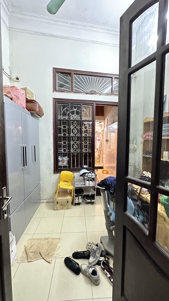 Bán nhà Ngõ Thống Nhất - diện tích 89m2 3 tầng - Sổ đỏ chính chủ - giá 21 tỷ